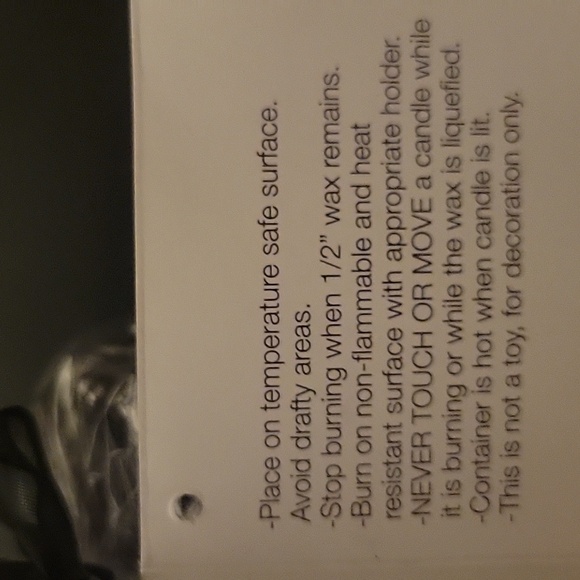 Halloween home decor. Bleeding Candle. Skull - Picture 4 of 8